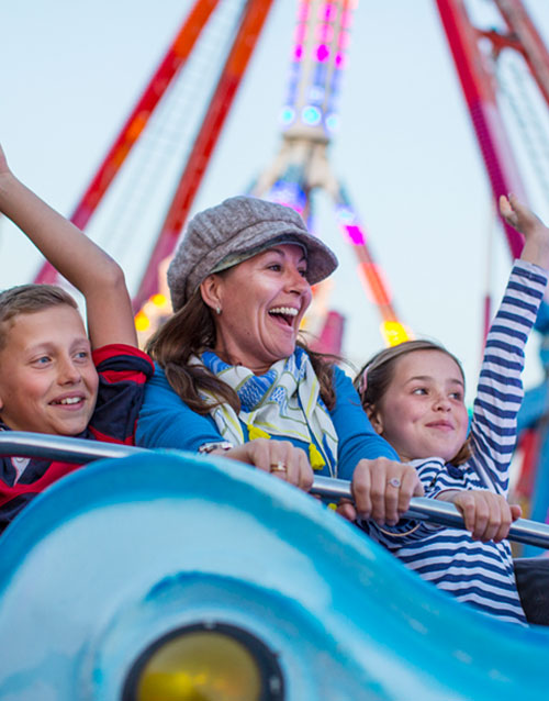 family-thrill-rides-doveton-show Family and thrill rides at the Doveton Show